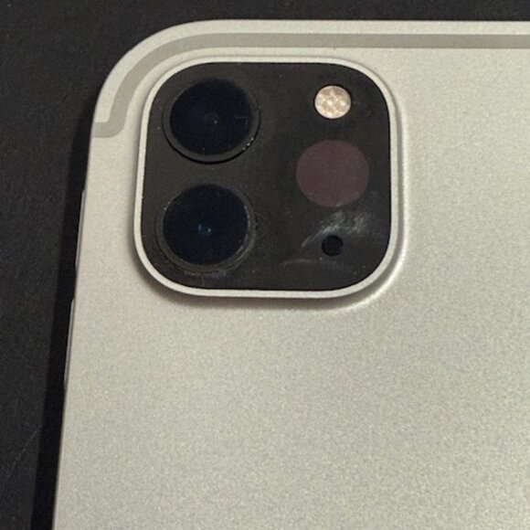 Apple iPad Pro Silver 128GB - Picture 5 of 12